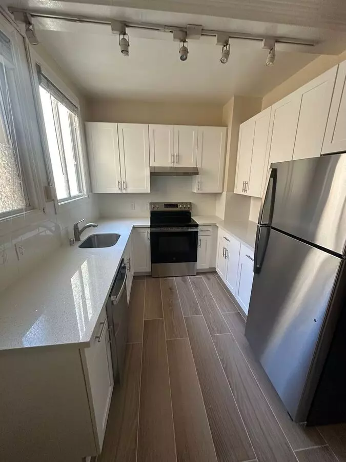 1 Bed • 1 Bath 04 floor plan