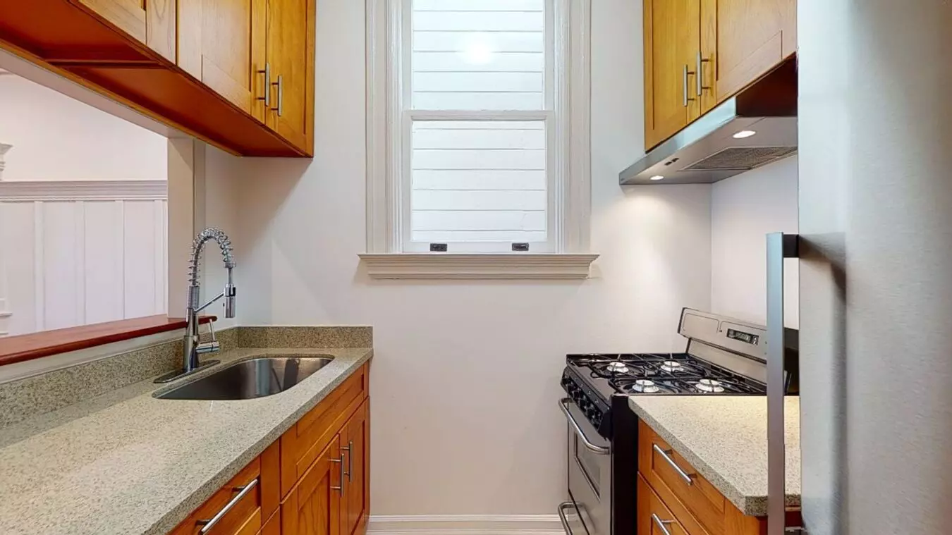 1 Bed • 1 Bath 06 floor plan