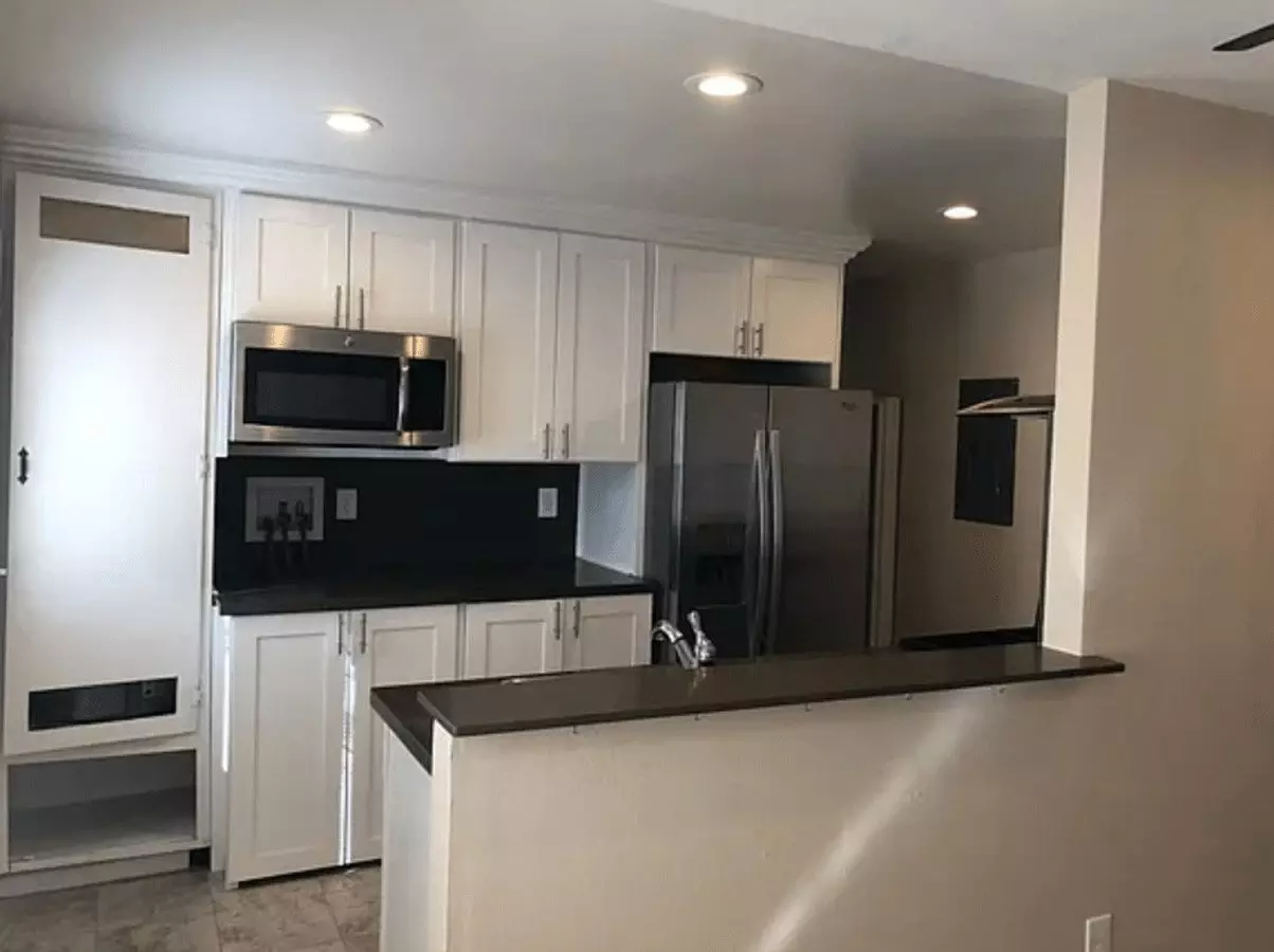 2 Beds • 1 Bath floor plan