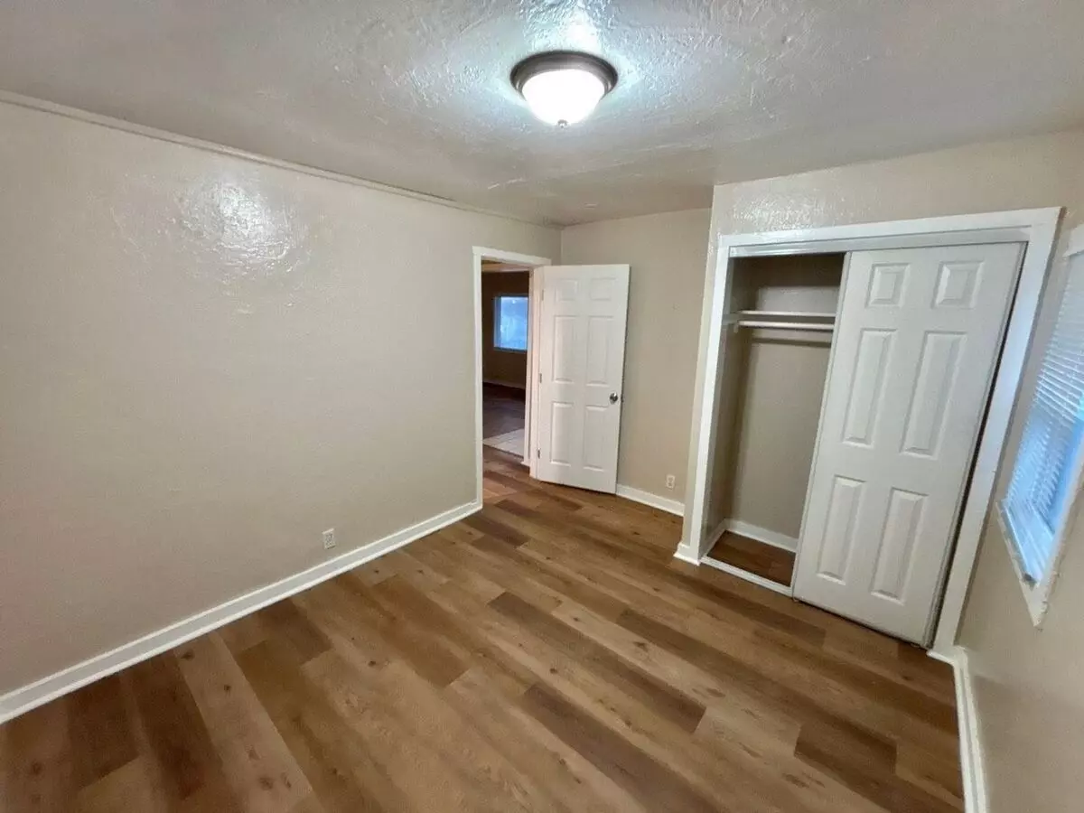 Unit T1537 1537 floor plan