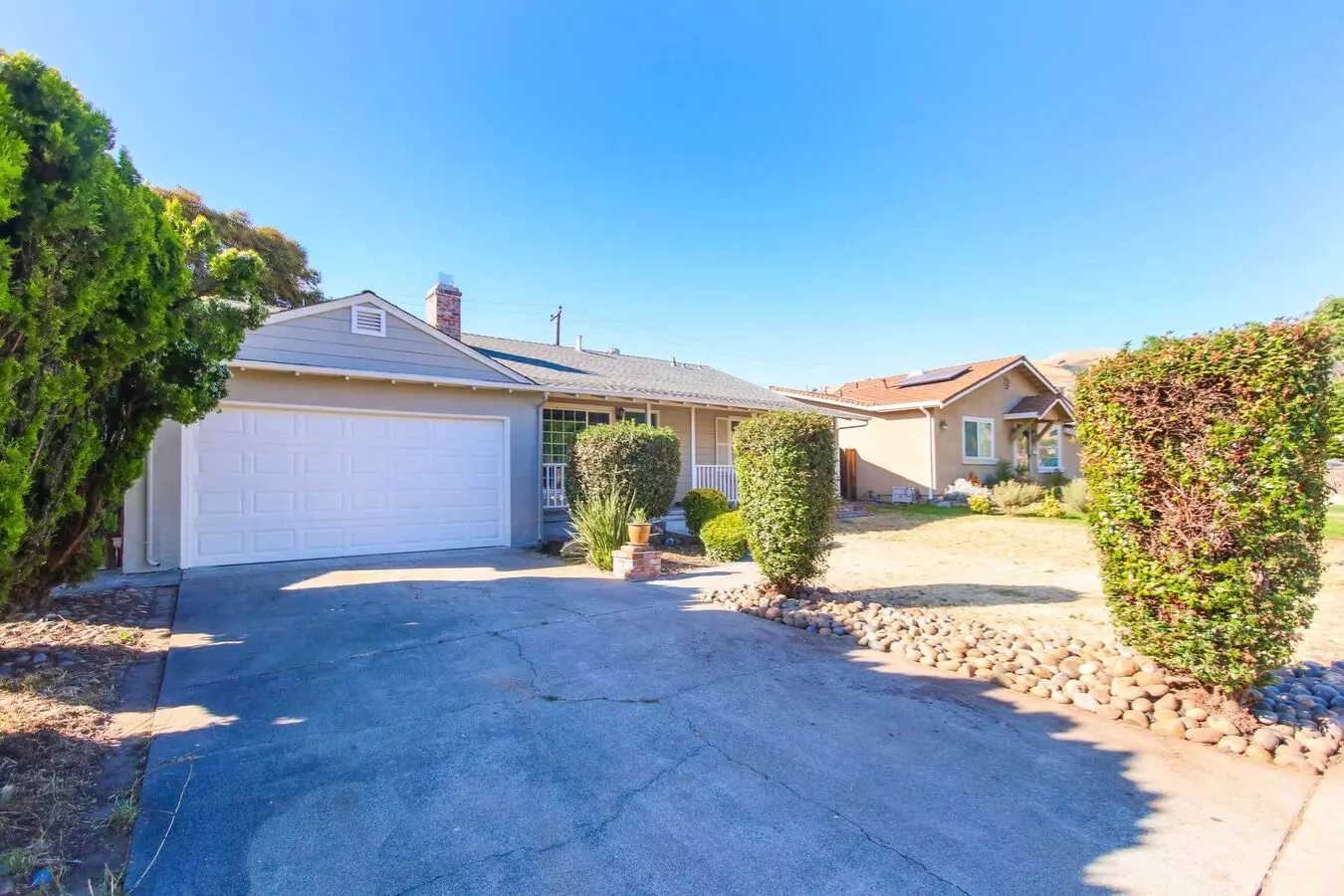 3 Beds • 2 Bath floor plan