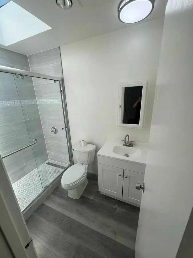 2 Beds • 1 Bath 4 floor plan