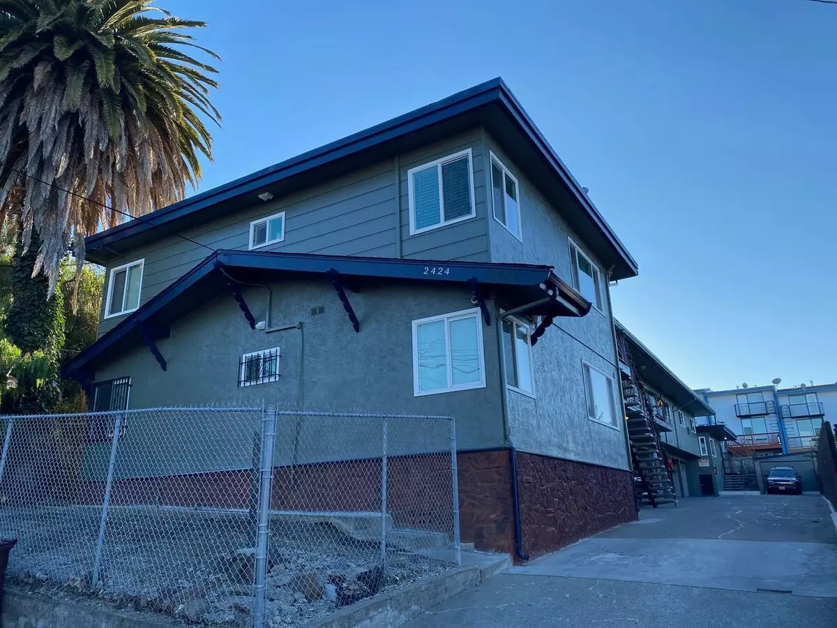 2 Beds • 1 Bath 1 floor plan