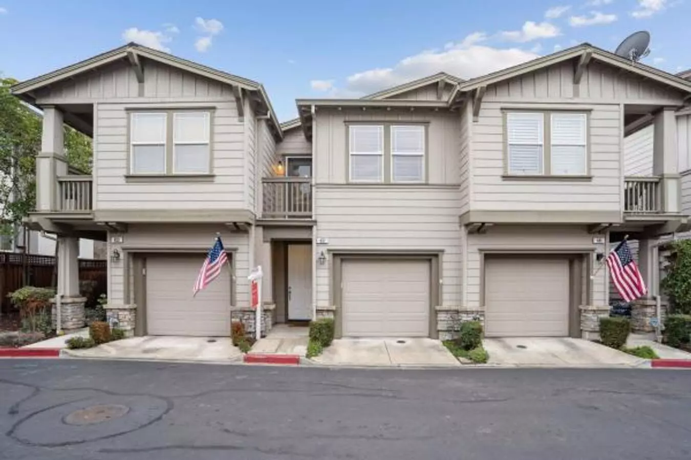 2 Beds • 2 Bath - floor plan
