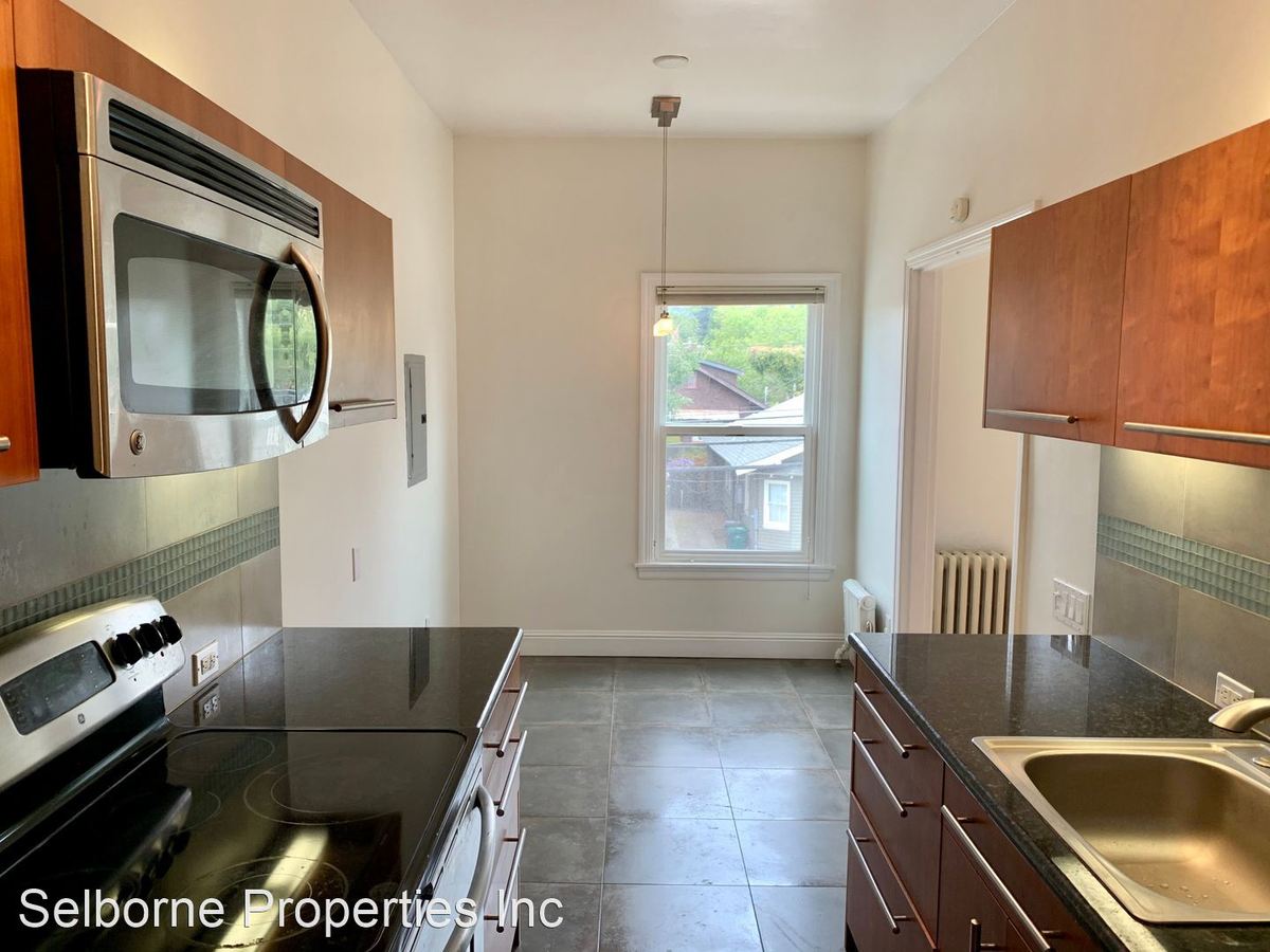 1 Bed • 1 Bath floor plan
