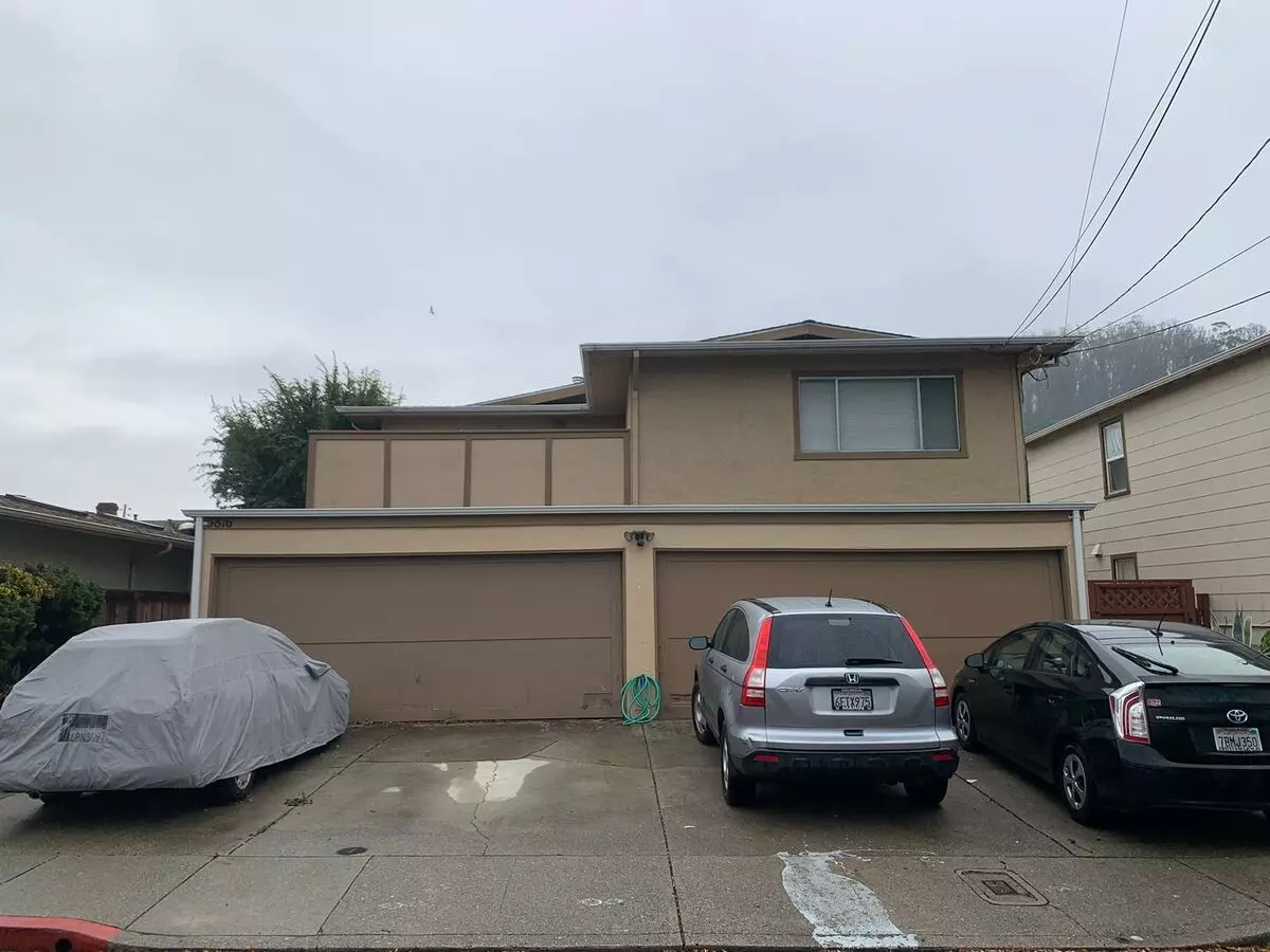 3 Beds • 2 Bath floor plan