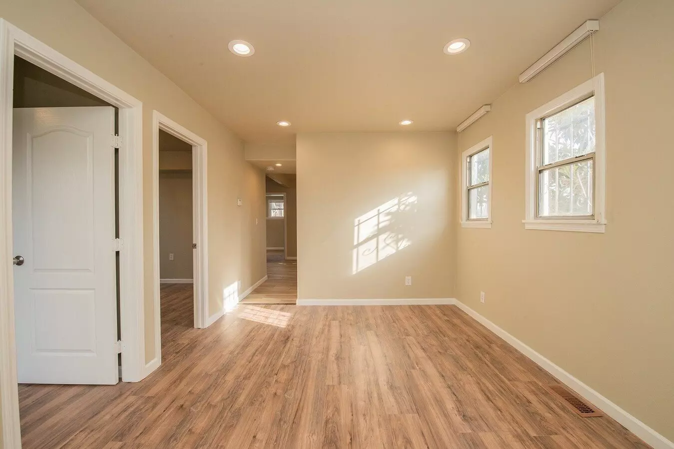3 Beds • 2 Bath floor plan