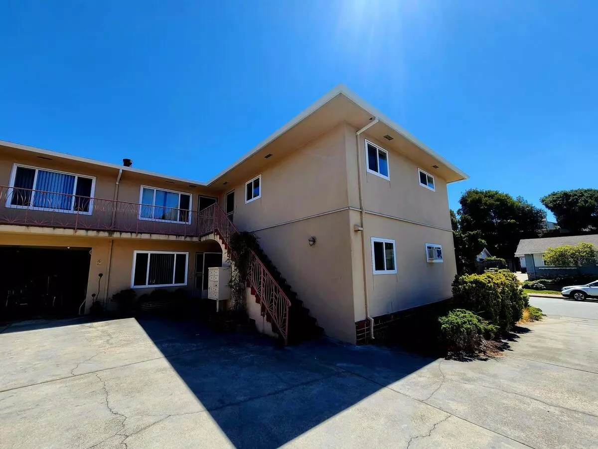 1 Bed • 1 Bath 5 floor plan