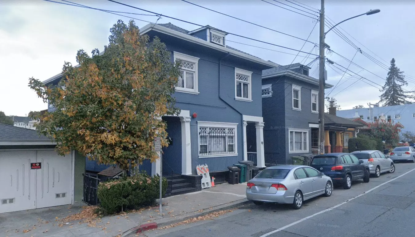 2 Beds • 1 Bath 241B floor plan