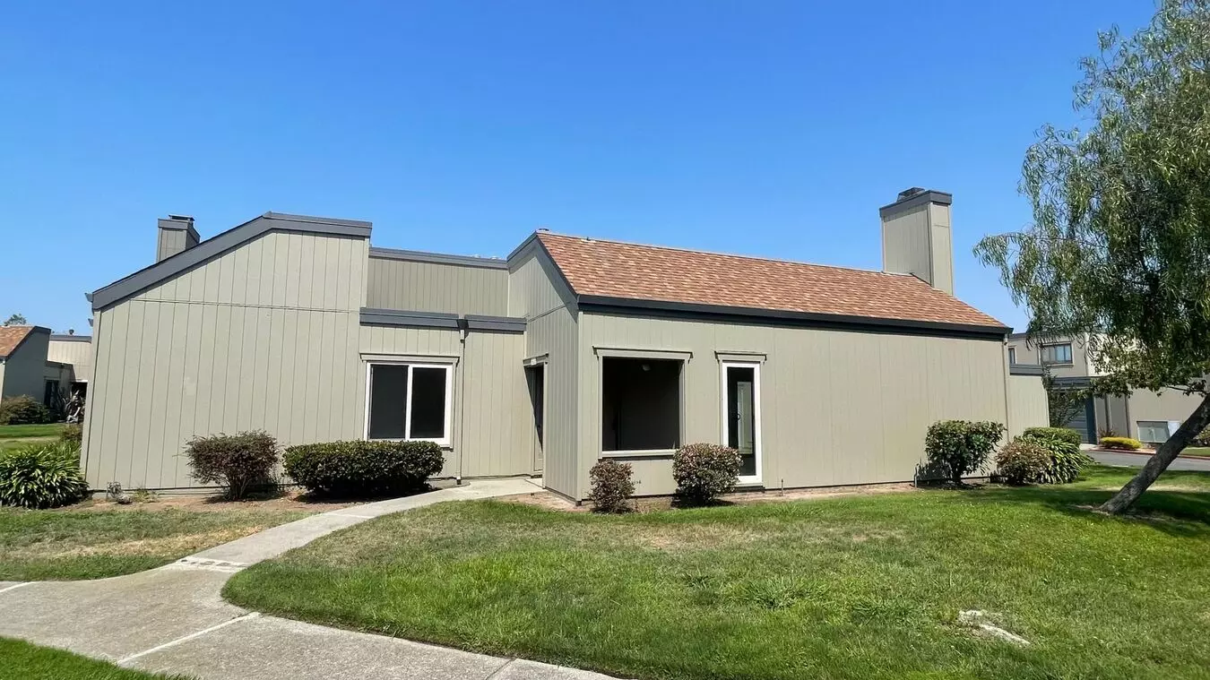 2 Beds • 2 Bath floor plan