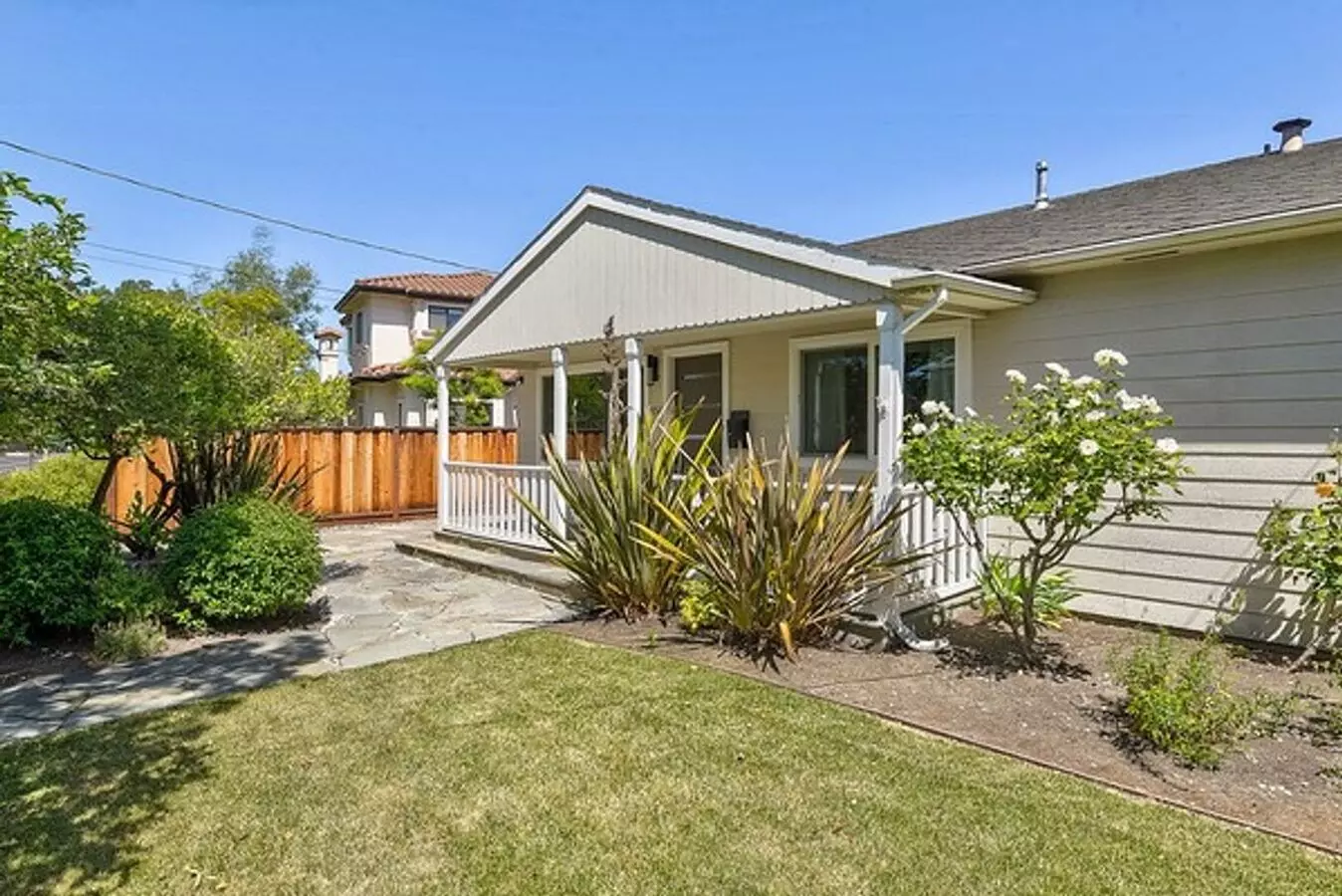 3 Beds • 2 Bath floor plan