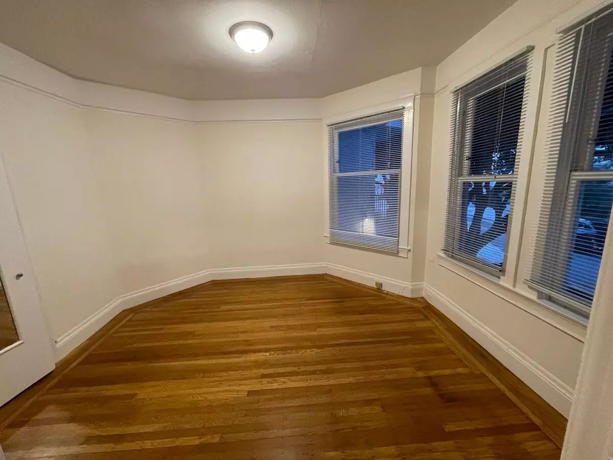 1 Bed • 1 Bath 07 floor plan