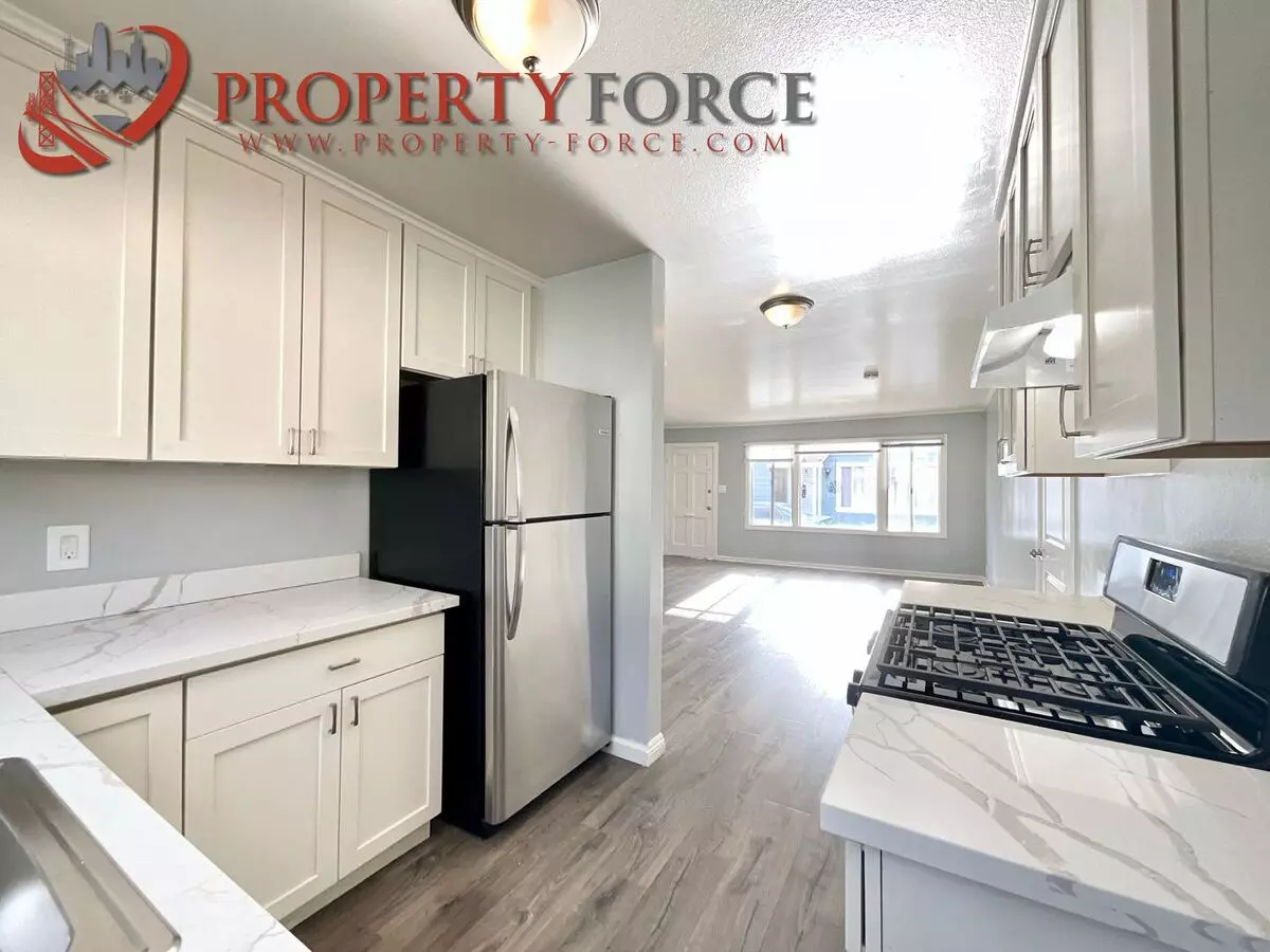 1 Bed • 1 Bath 3 floor plan
