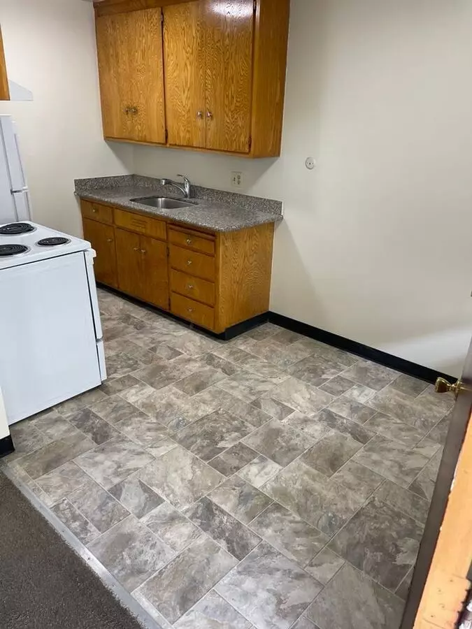 2BR/1.0BA floor plan