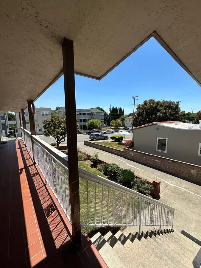 3 Beds • 2 Bath 4 floor plan
