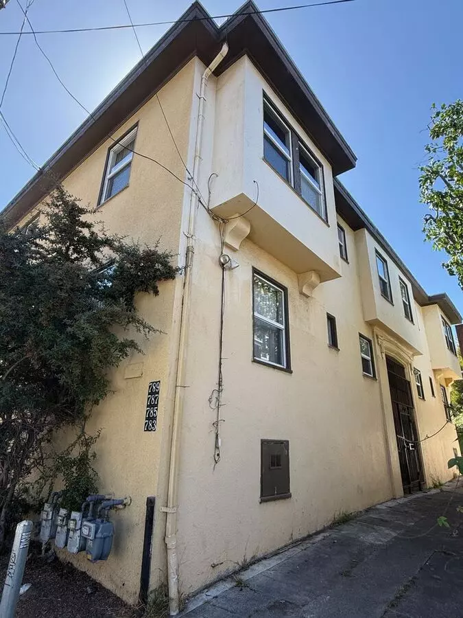 1 Bed • 1 Bath 783 floor plan