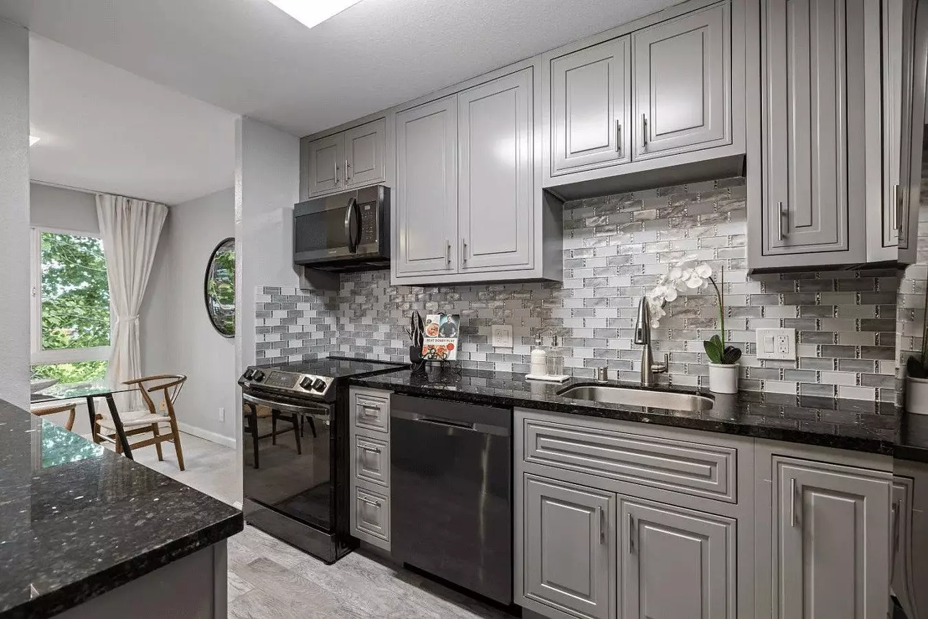 1BR/1BA floor plan