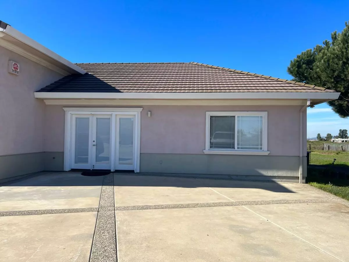 2 Beds • 1 Bath floor plan
