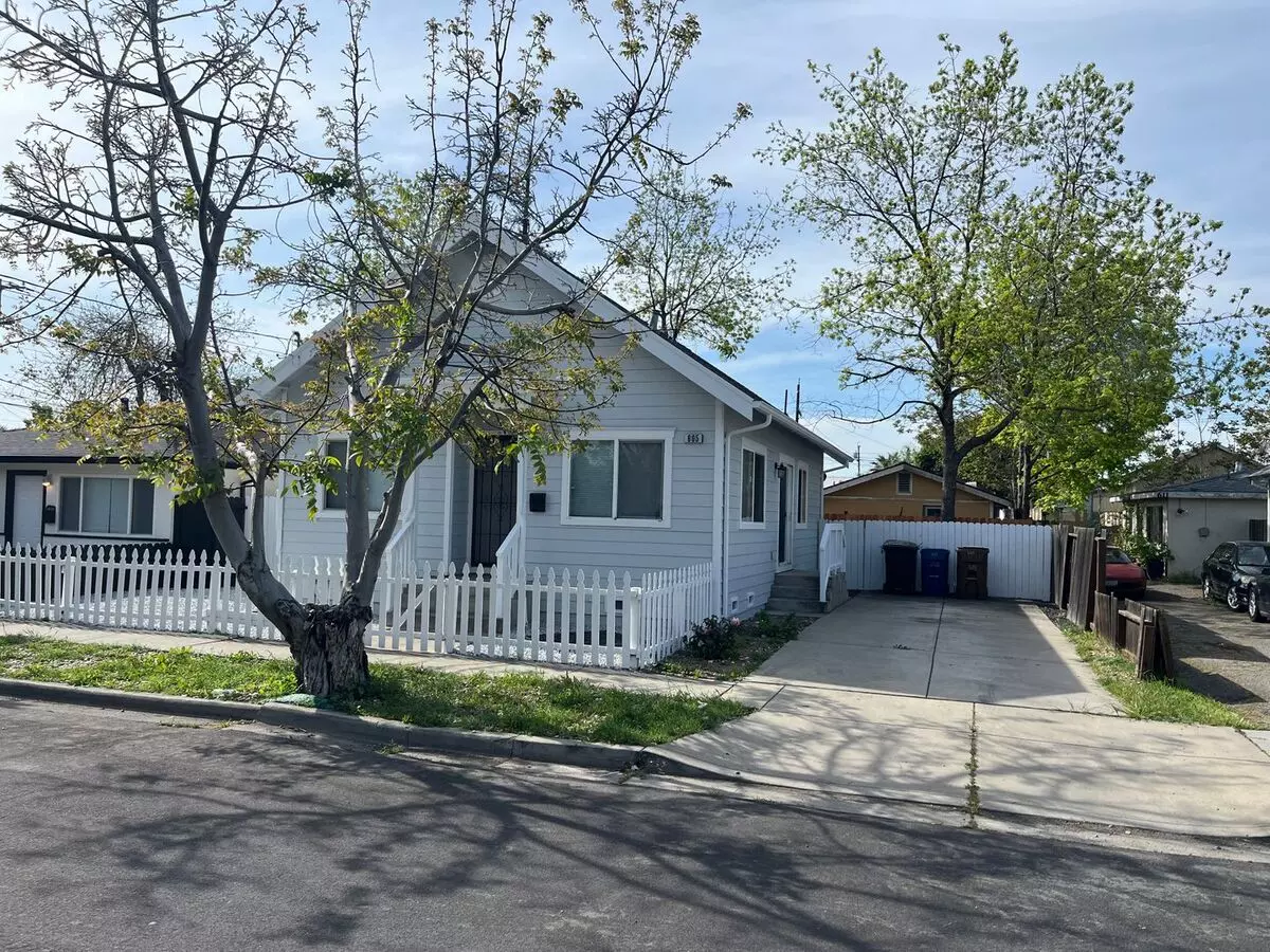 2 Beds • 1 Bath floor plan