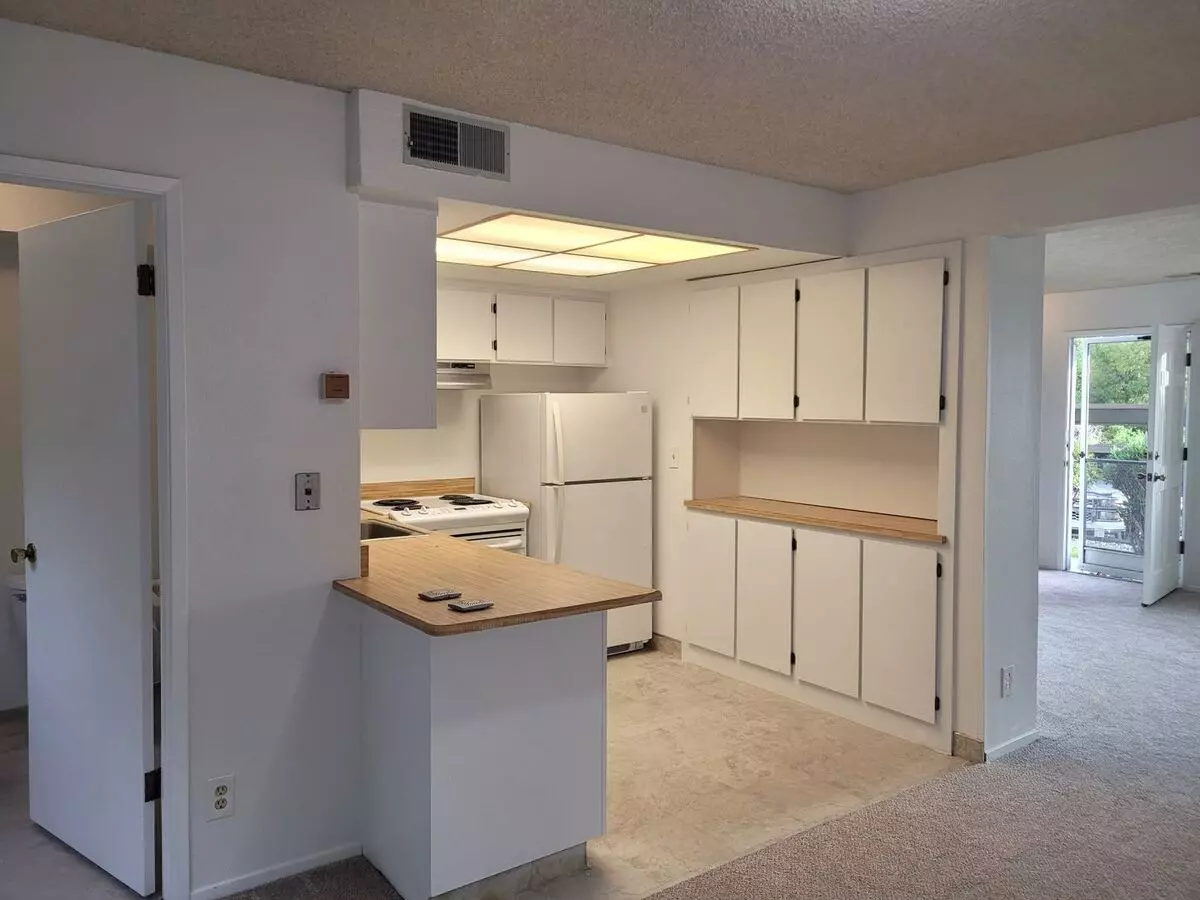 2 Beds • 1 Bath B floor plan