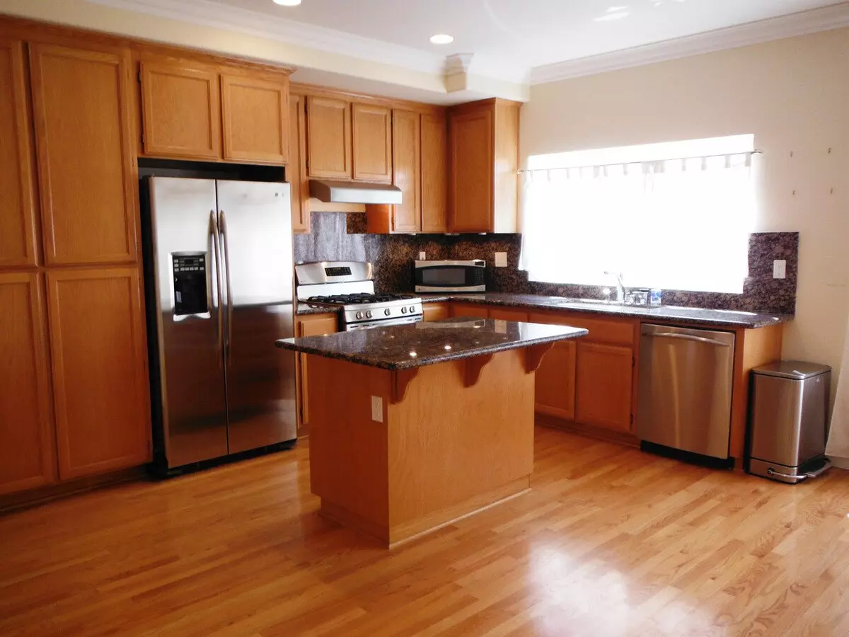 3 Beds • 2 Bath floor plan