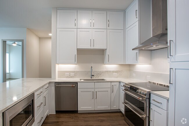 2 Beds • 2 Bath 1319 floor plan