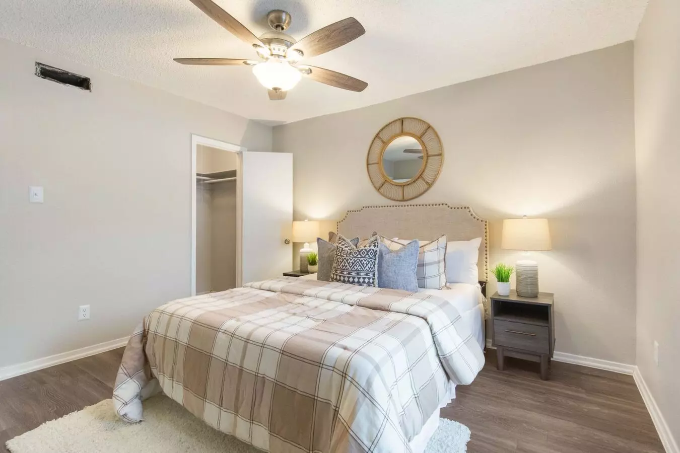 1 Bed • 1 Bath 10-123 floor plan