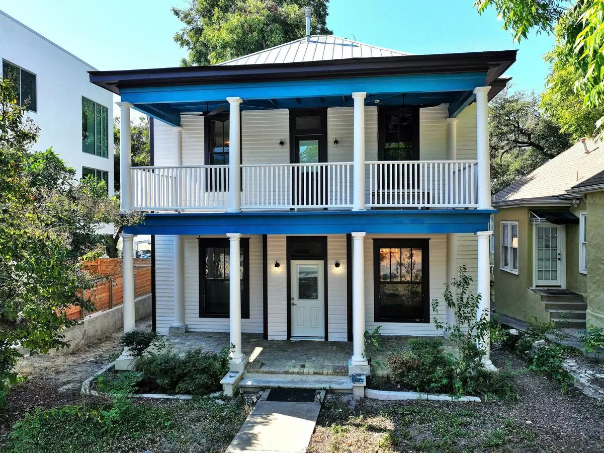 2 Beds • 1 Bath 2 floor plan