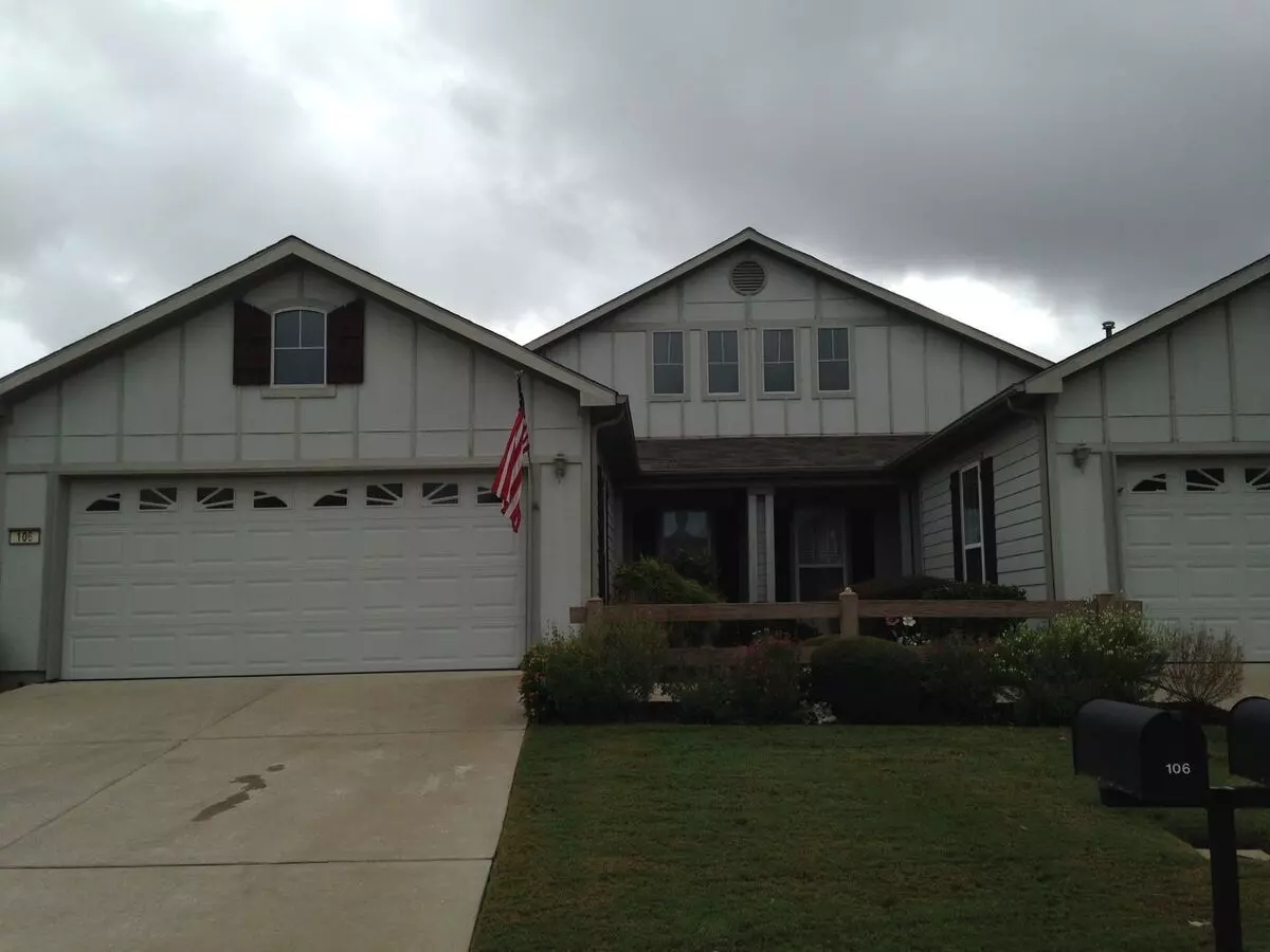 2 Beds • 2 Bath - floor plan