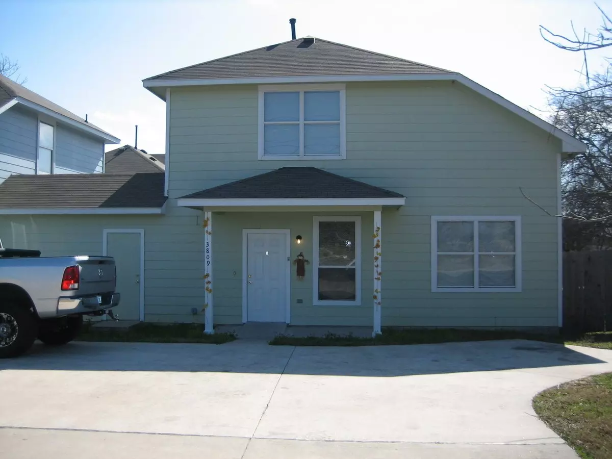 3 Beds • 2 Baths B floor plan