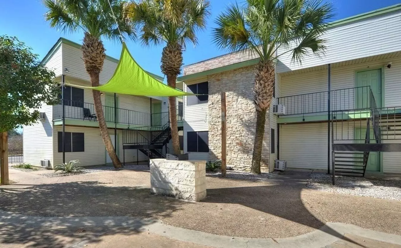 Unit 207 207 floor plan