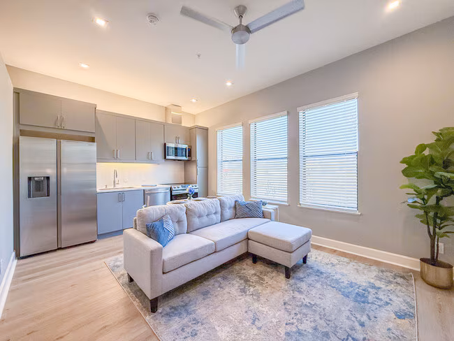 Unit 418 418 floor plan