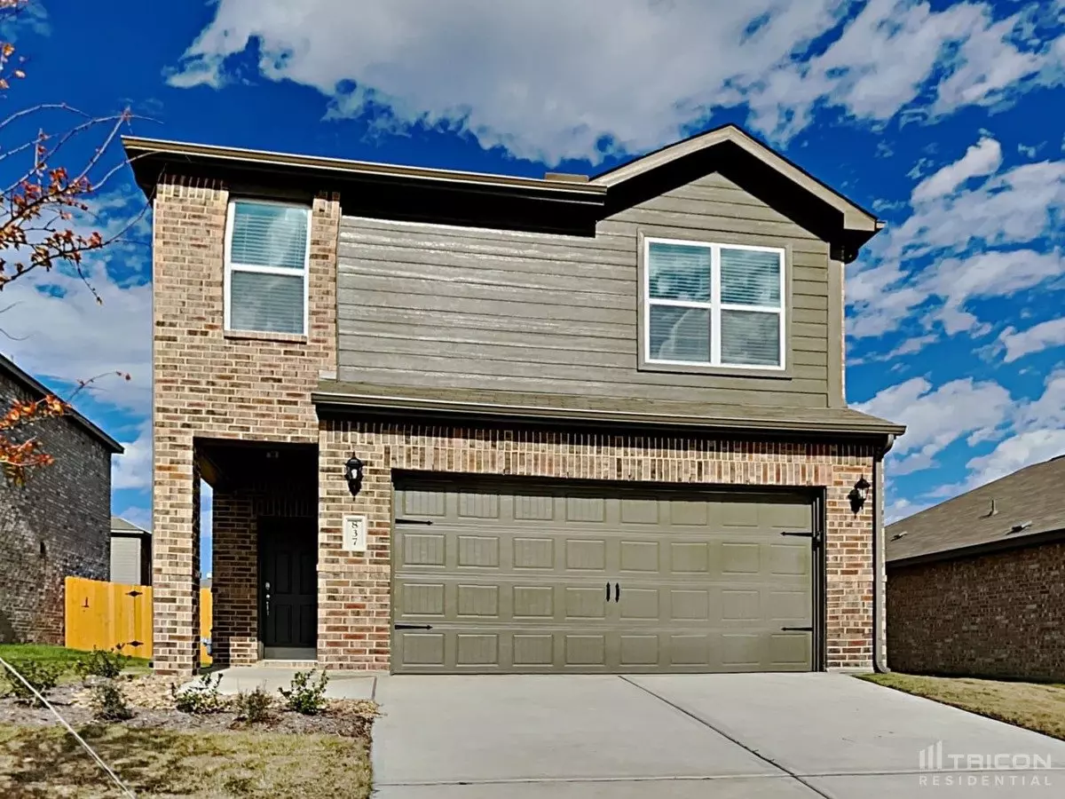 3 Beds • 2 Baths floor plan