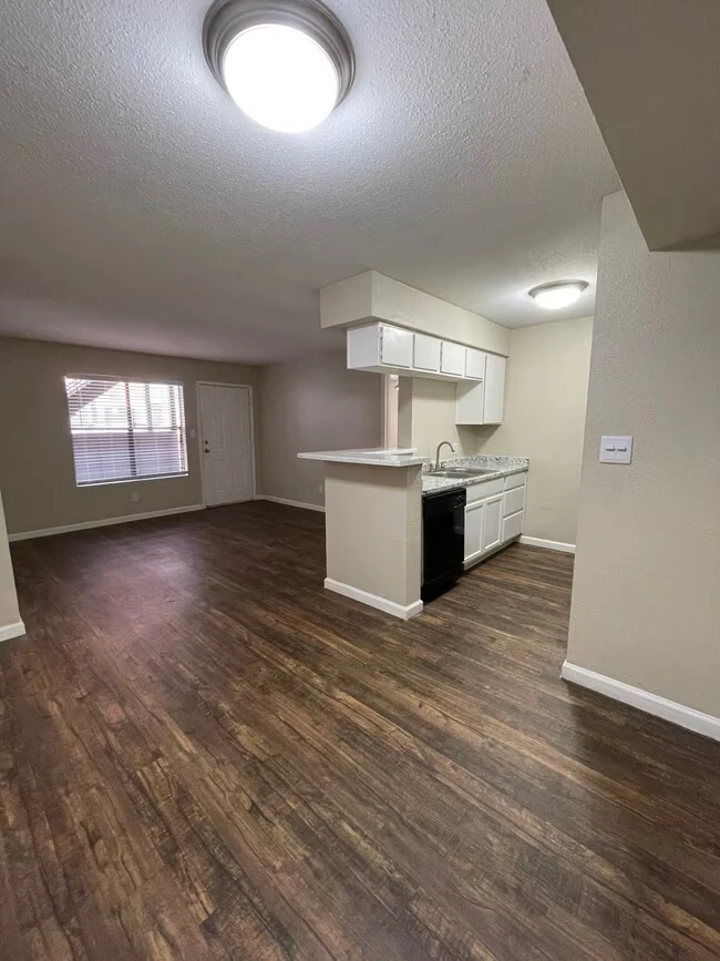 B1 2210 floor plan