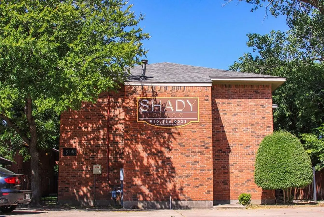 2 Beds • 2 Bath 9 floor plan