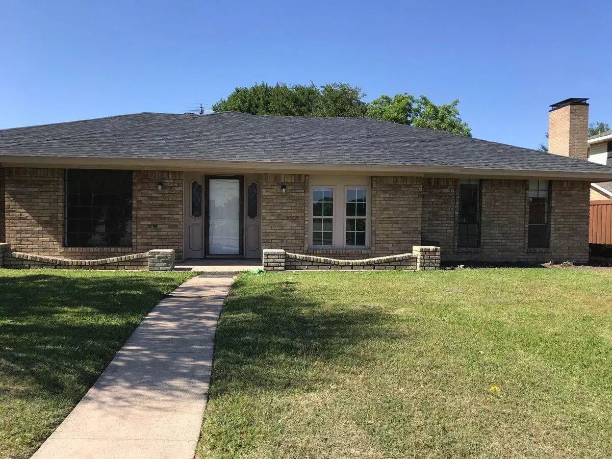 3 Beds • 2 Baths - floor plan