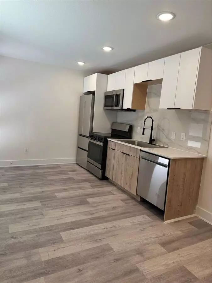 1 Bed • 1 Bath 107 floor plan