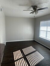 Efficiency 214 floor plan
