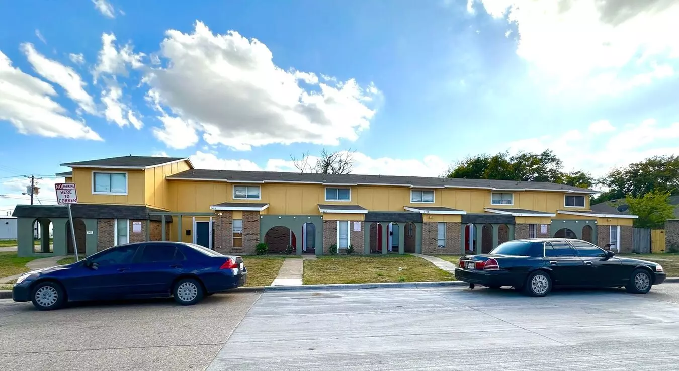 4 Beds • 2 Bath - floor plan