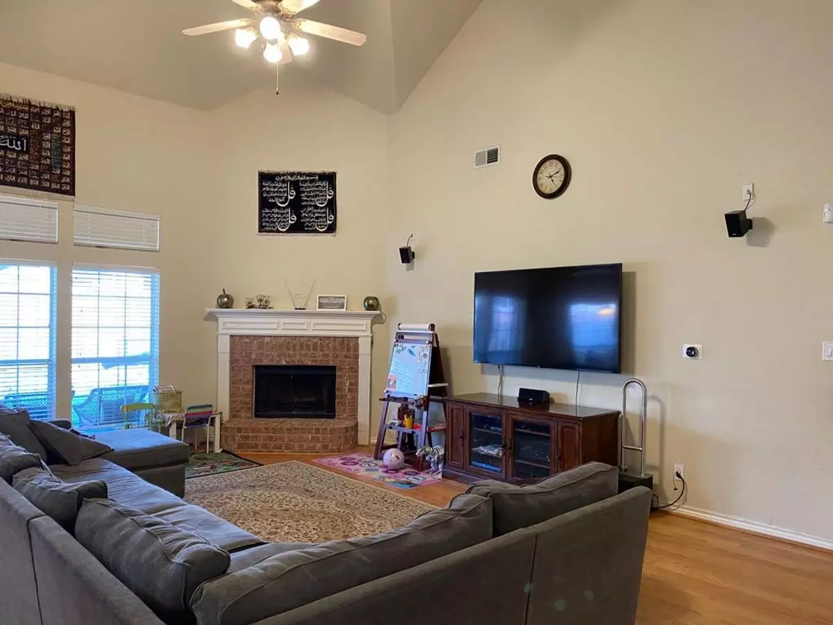 1 Bed • 1 Bath 3 floor plan