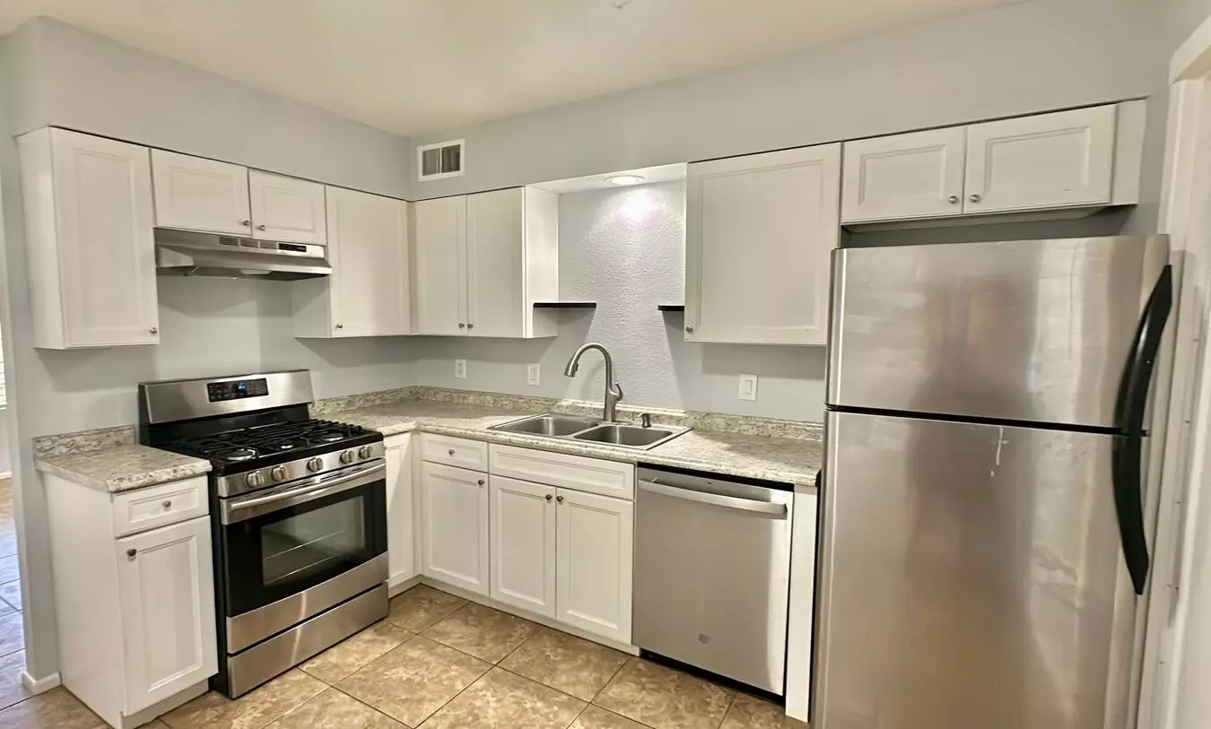 2 Beds • 1 Bath floor plan