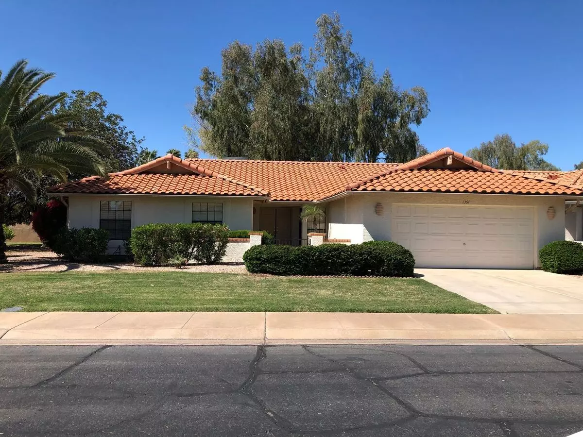 3 Beds • 2 Baths floor plan