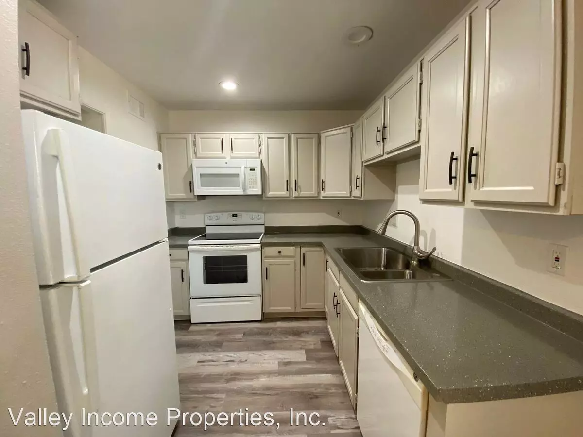 2 Beds • 1 Bath 6243-03 floor plan