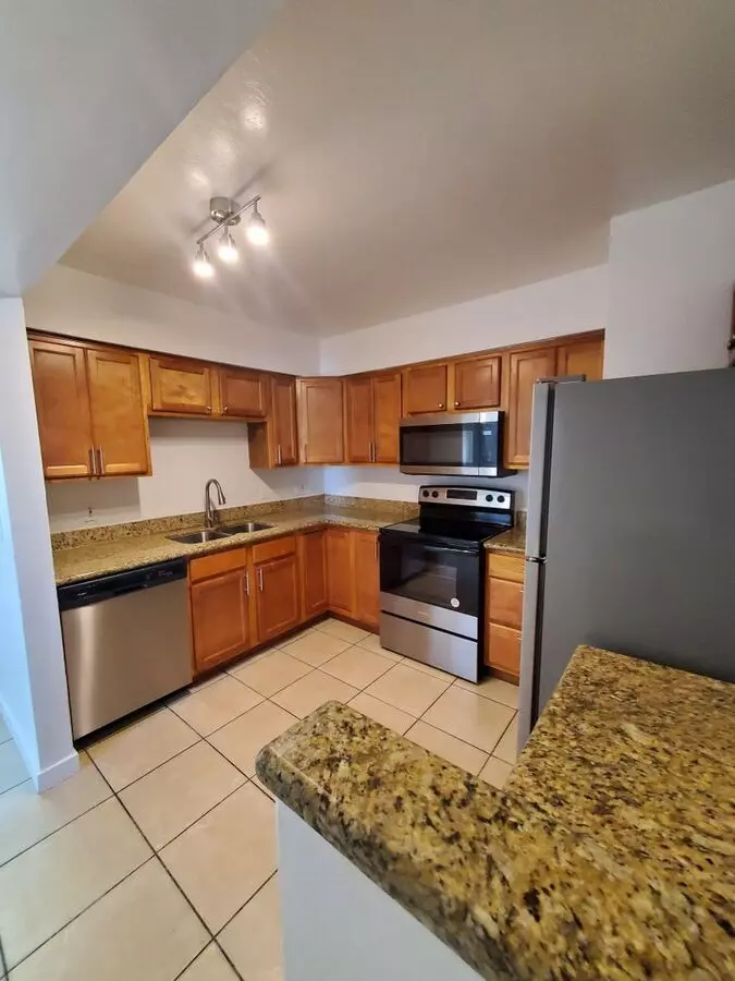 3 Beds • 2 Bath 206 floor plan