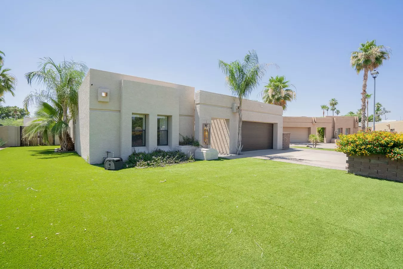 2 Beds • 2 Bath floor plan