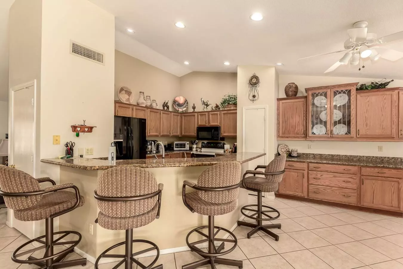 2 Beds • 2 Bath - floor plan