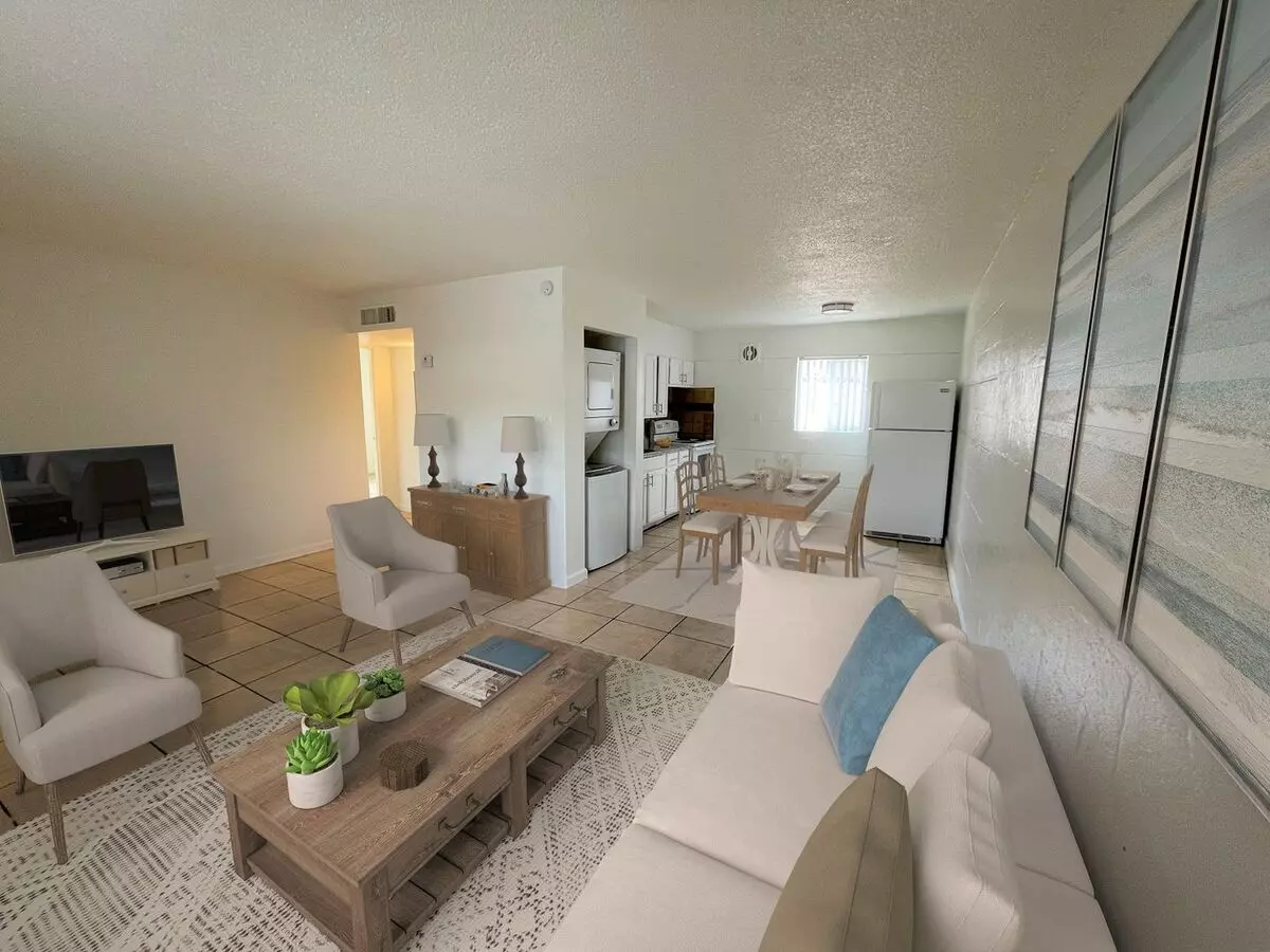 2BR/1BA floor plan