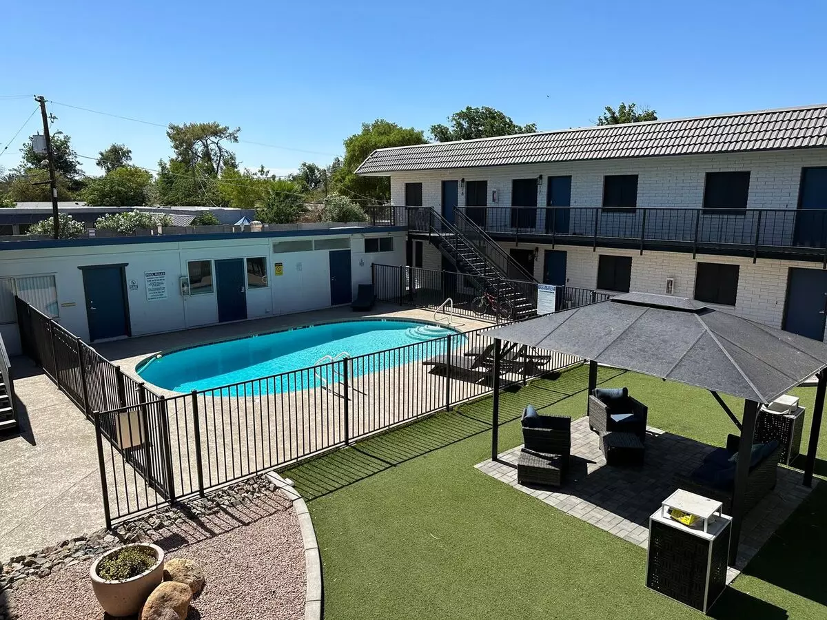 2 Bed/1Ba floor plan