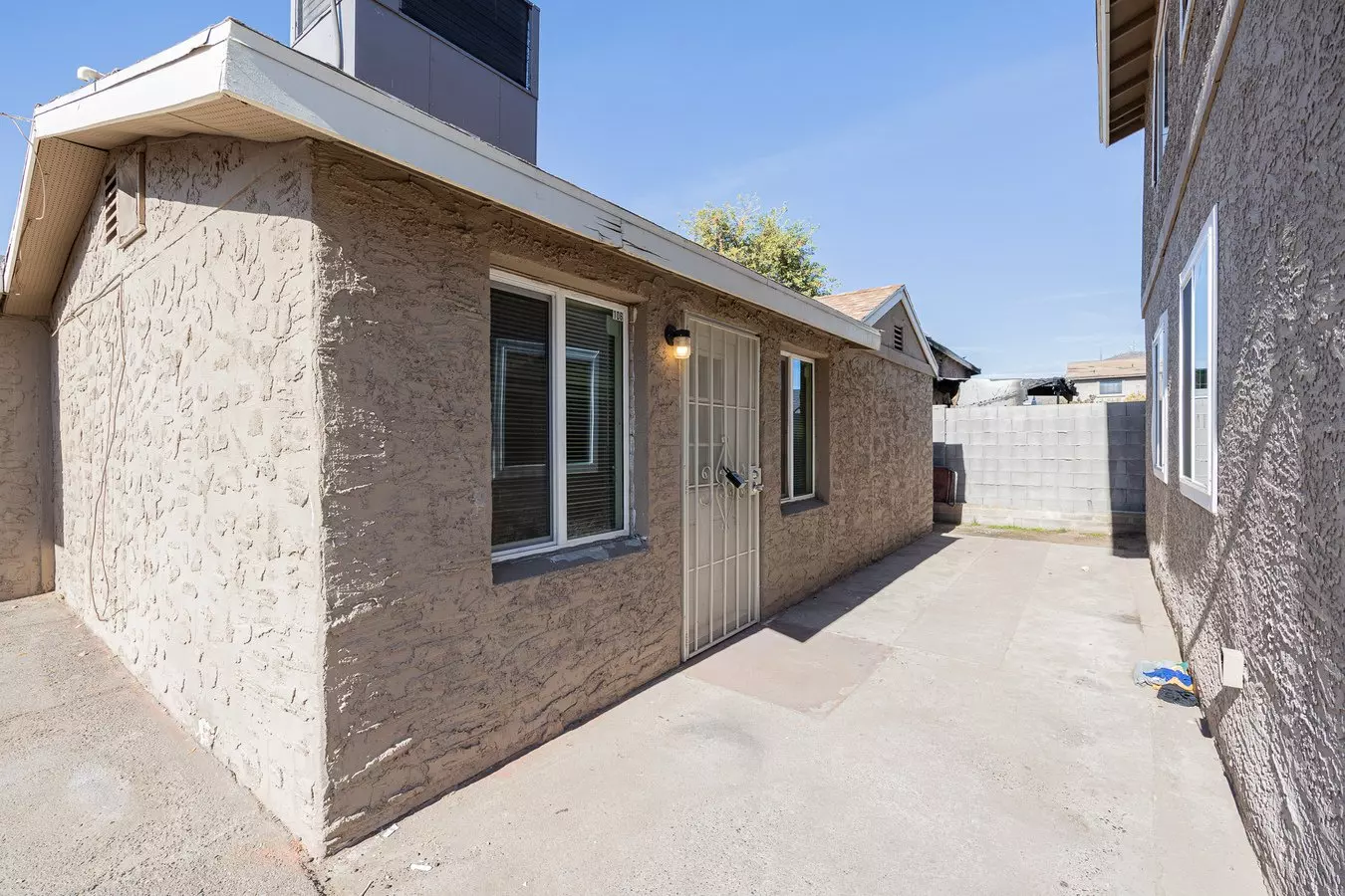 2 Beds • 1 Bath floor plan