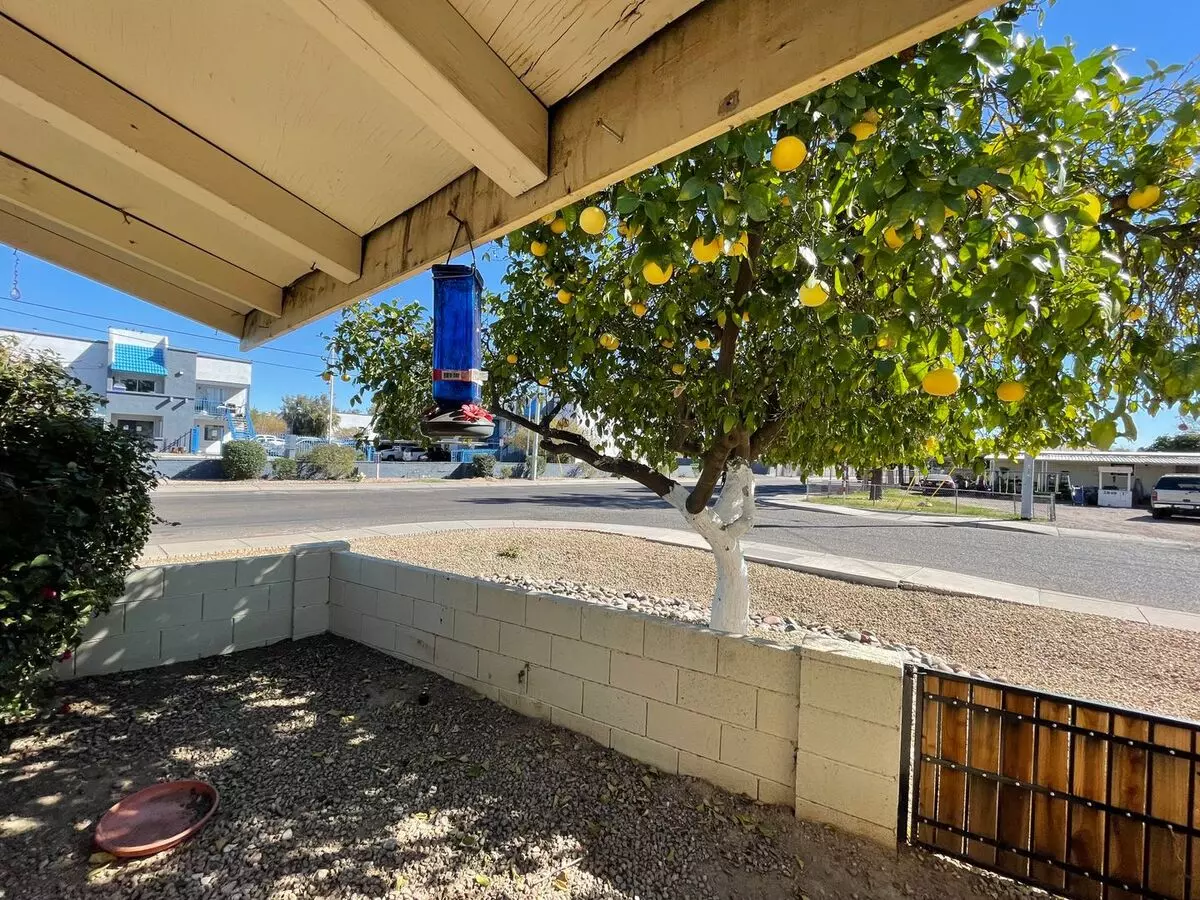 3 Beds • 2 Bath 106 floor plan